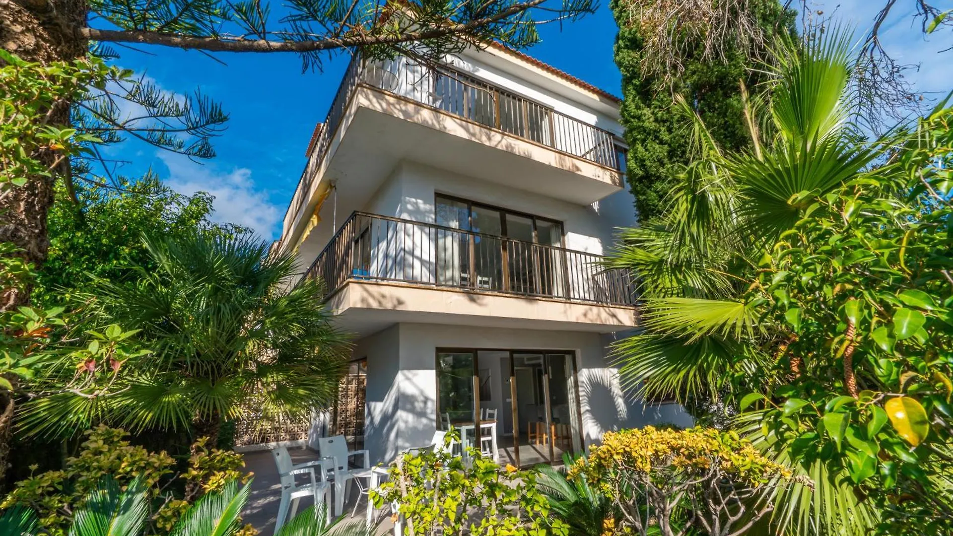 Ponent Cala Ratjada Apartments E Spain