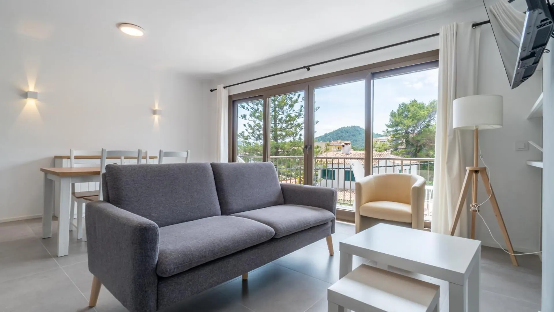 Ponent Cala Ratjada Apartments E Spain